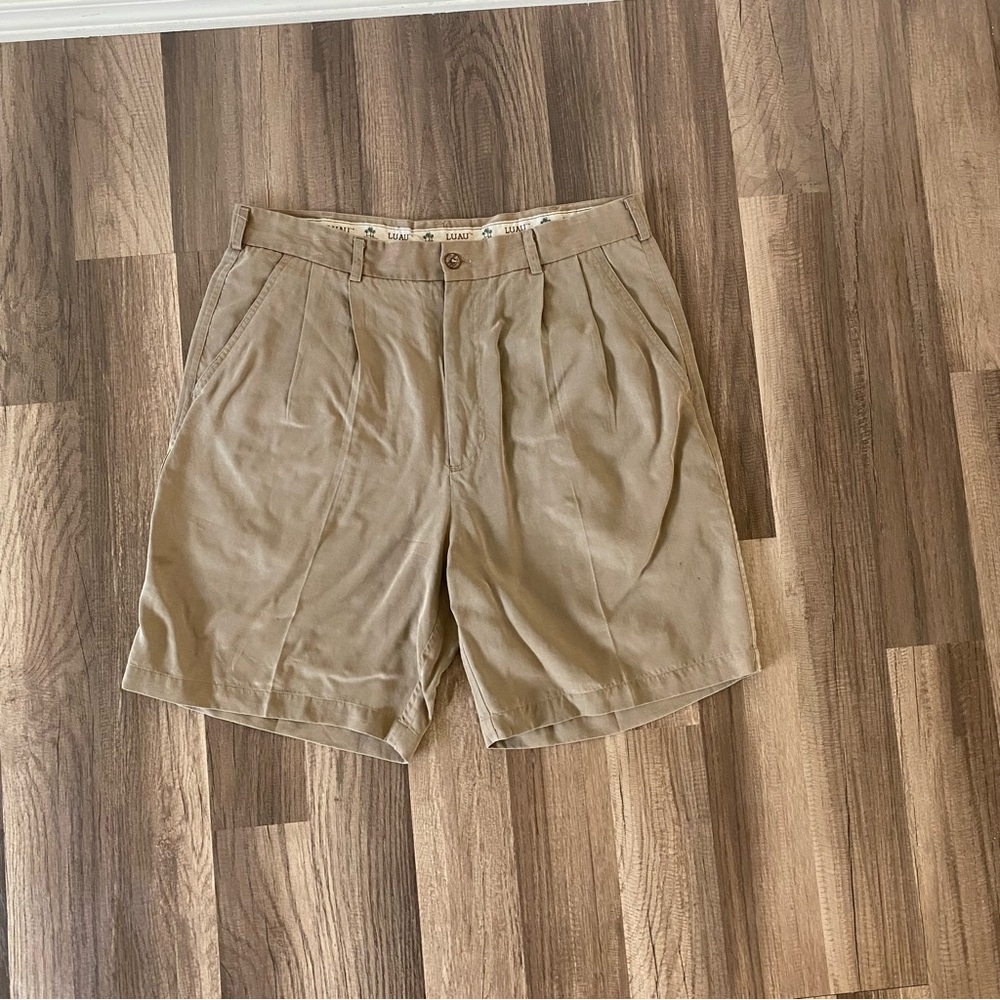 Classic Men's Tan Flat Front Shorts